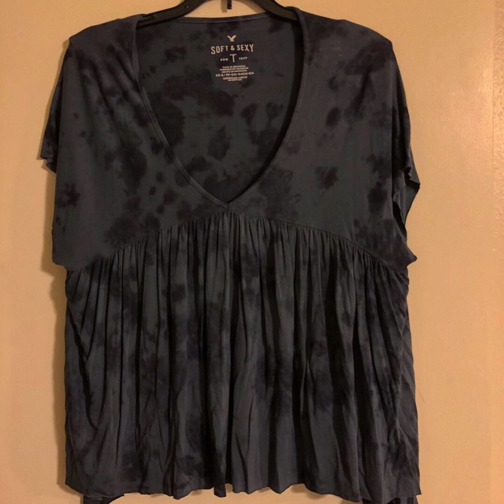 American eagle casual top, soft and sexy